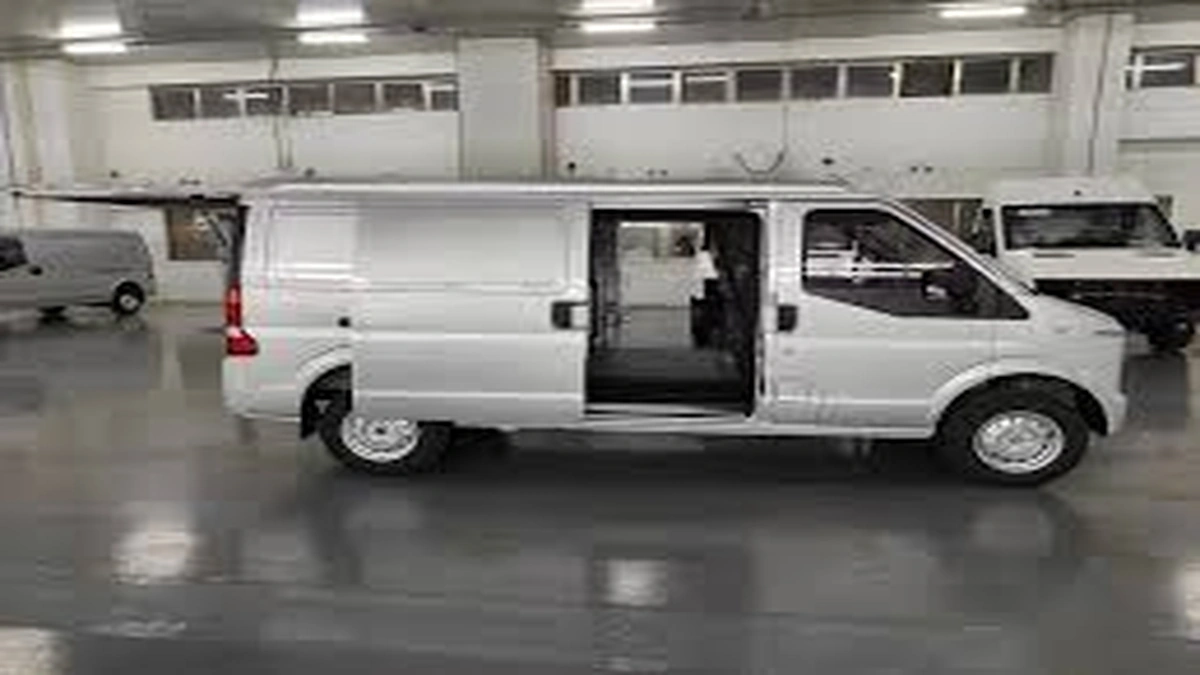 Beyond Emissions | The Economic Blueprint for EV Cargo Vans